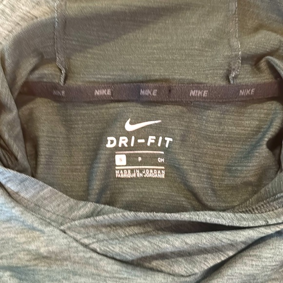 Nike Dry Fit Green Lightweight Pullover Hoodie - Small - Picture 4 of 5